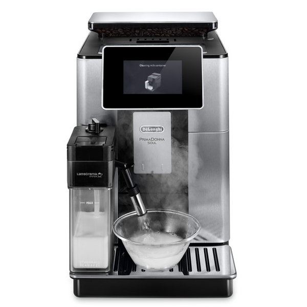 Kaffeevollautomat von De'Longhi bei der Automatischen Reinigung