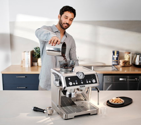 De&rsquo;Longhi  Lassen Sie mahlen - mit der La Specialista